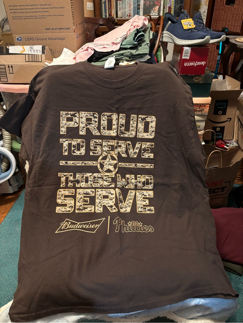 Budweiser Brown Tee with Camouflage White and Tan Print Mens XL